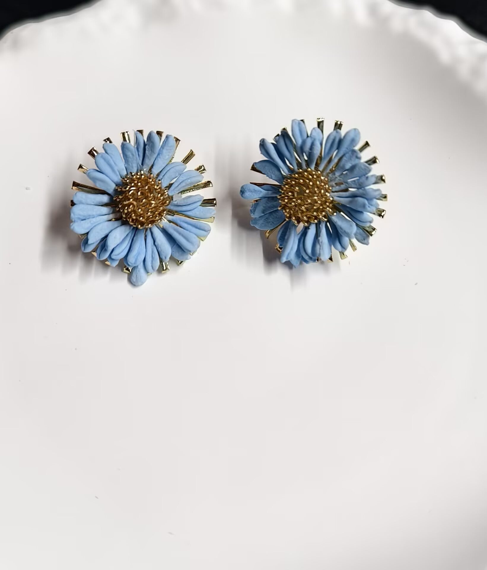 Baby Blue Daisy Flower Stud Earrings